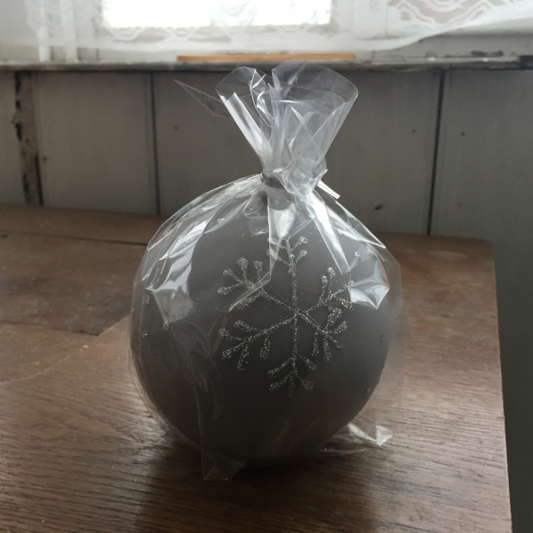 Adventné sviečky snehová vločka guľa šedá 10cm 