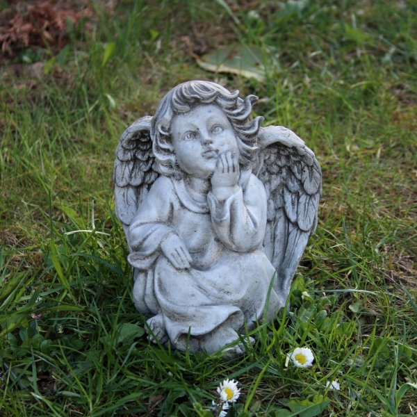 Anjel dekorácia na cintorín