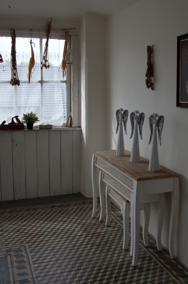 Anjel kovový s flautou LED