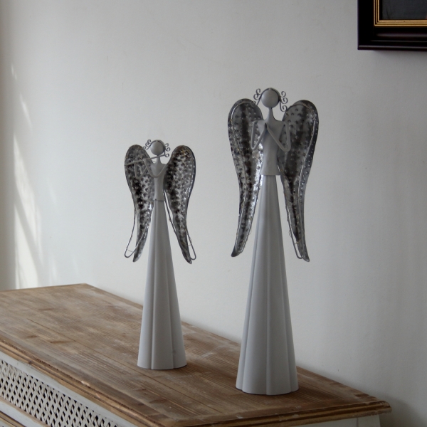 Anjel kovový s flautou LED