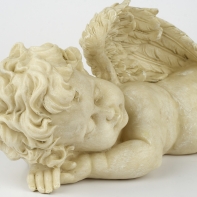 Anjel ležiaci na bruchu 32cm