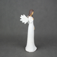 Anjel Ruka na srdce 27cm