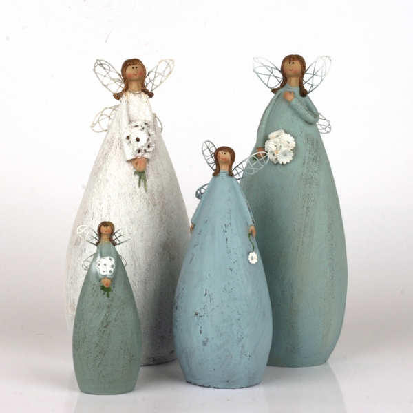 Anjel s modrými šatami 20cm