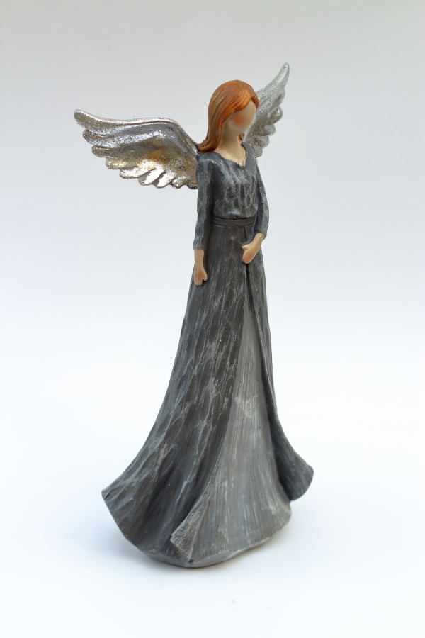 Anjel s šedými šaty XXL Materstvo