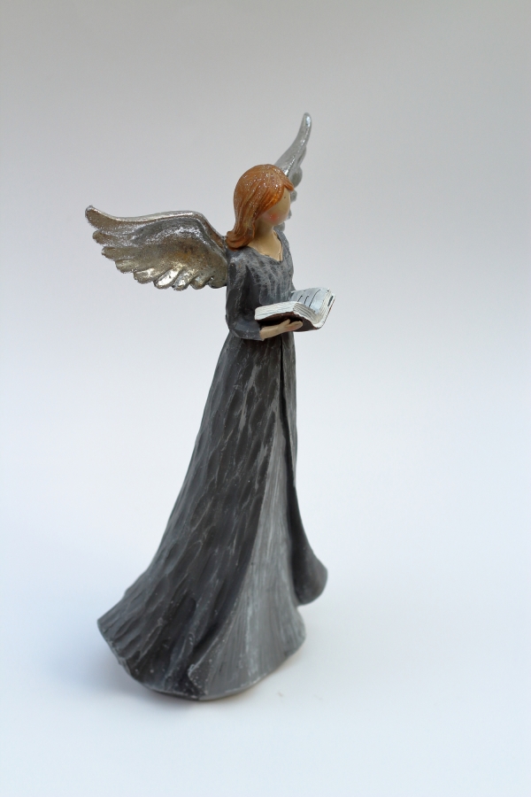 Anjel s šedými šaty XXL Múdrosť