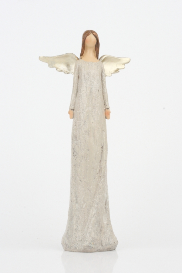 Anjel sa trblietavými šaty a zlatými krídlami