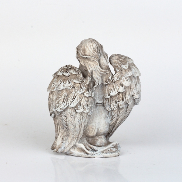 Anjel soška modliaci sa