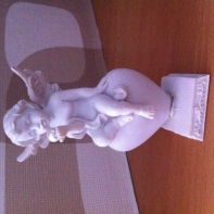 Anjel - srdce odlomené od podstavca