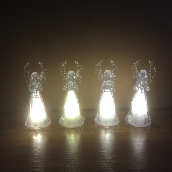 Anjeli dekorácie 11,5cm 4 kusy LED svietiace