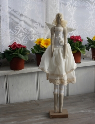 Anjelka na podstavci 50cm