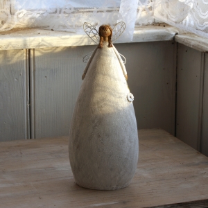 Anjelka v bielych šatách 27cm