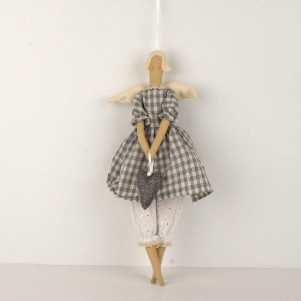 Andelko v kockovaných šatách 44cm