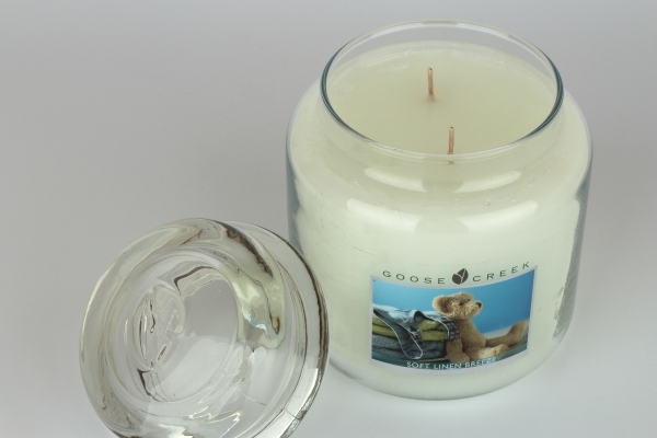 Aromatická sviečka v doze čisté bielizeň Goose Creek 450g