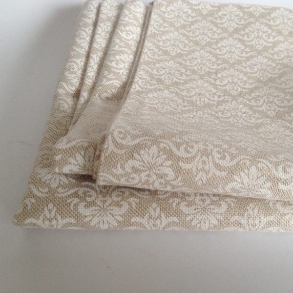 Behúň na stôl zámocký motív 140x40cm