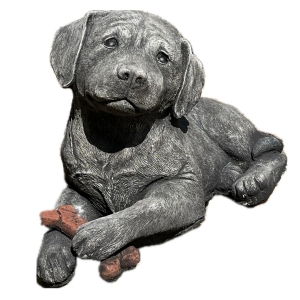 Betónová socha labrador s kosťou 40 cm 10 kg