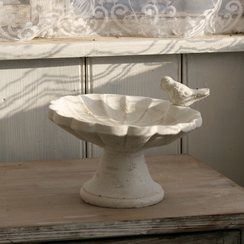 Betónové fontánka napájadlo pre vtáky 20cm