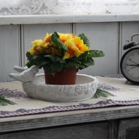 Betónové pítko pre vtáky s motívom ruží 18cm