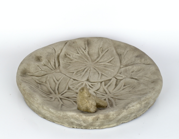 Betónové pítko s vtáčikom 33cm