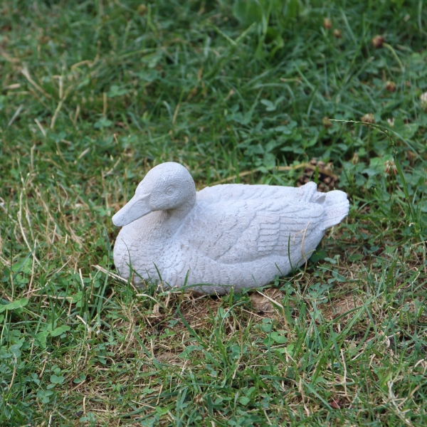 Betónové sochy do záhrady Kačica šedá 14,5x7,5x7,5cm