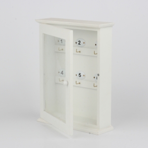 Biela drevená skrinka na kľúče 20x29x6cm