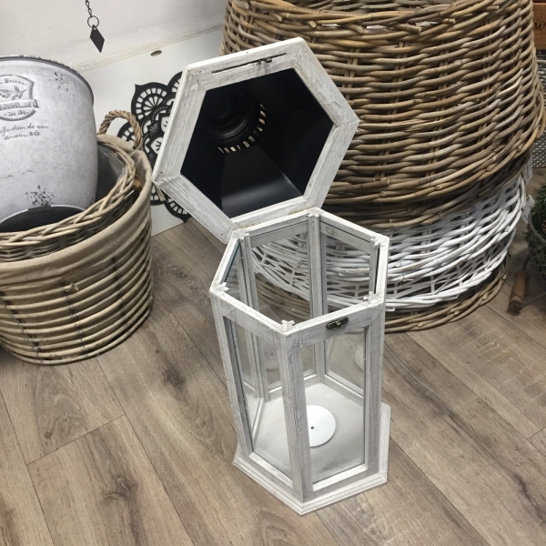 Biely lampáš 27x27x54cm