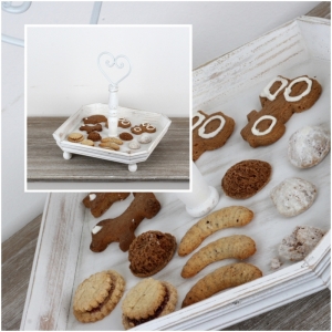 Biely drevený etažér s patinou 31x31cm