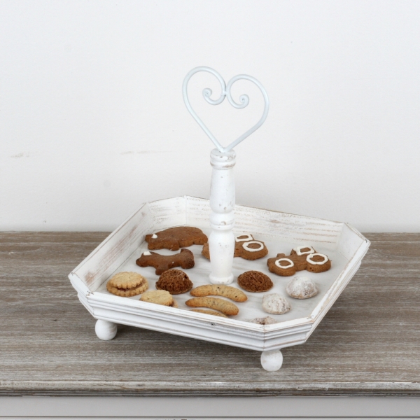 Biely drevený etažér s patinou 31x31cm