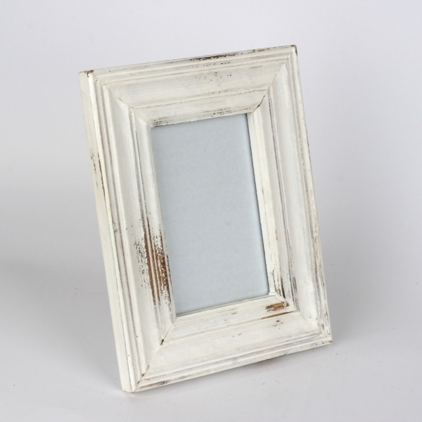 Biely drevený fotorámik s patinou 19x24,5cm