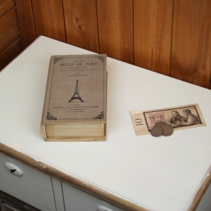 Box dřevěná kniha 12x5x20cm