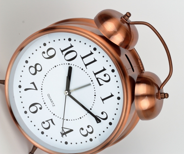 Bronzové stolní hodiny / budík 23x8x30cm