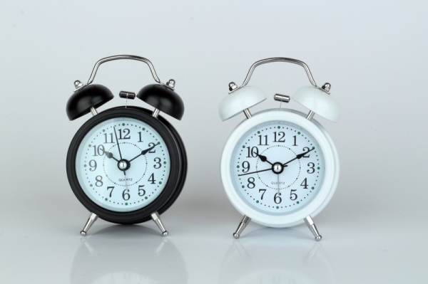 Budík retro biely 8x5x12cm 