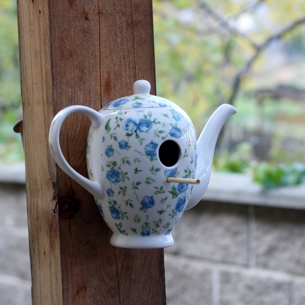 Budka pre vtáčiky konvička modrá