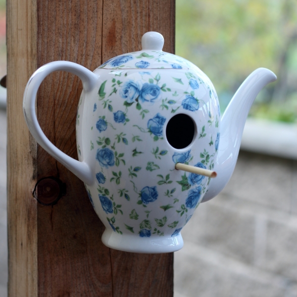 Budka pre vtáčiky konvička modrá