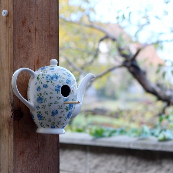 Budka pre vtáčiky konvička modrá