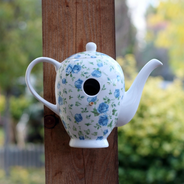 Budka pre vtáčiky konvička modrá