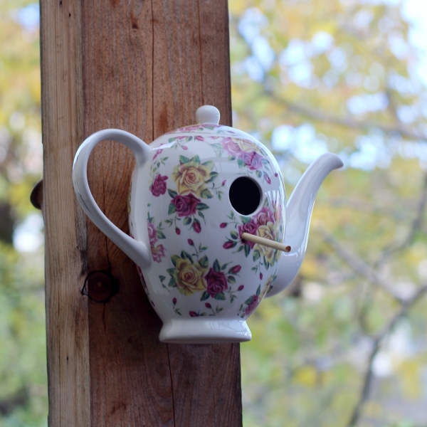 Budka pre vtáčiky kanvička žlto-ružová