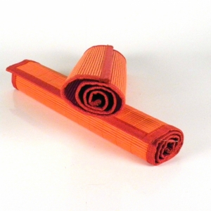 Červené prostírání 30x45 cm 