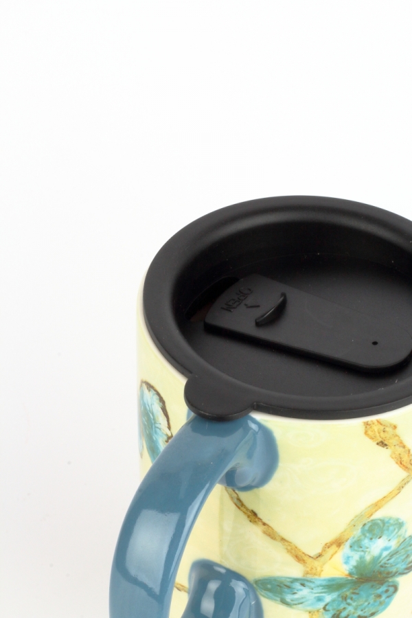 Cestovný hrnček s viečkom Motýle 500ml