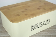 Chlebník s nápisom BREAD krémový 32,5x21x12cm