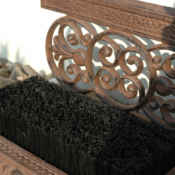 Čistič topánok s ornamentami 28,8x19,1x17,1cm