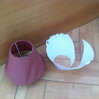 Cylinder na lampu červený - poškodenie