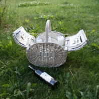 Darček pre novomanželov - piknikový kôš pre 2 osoby