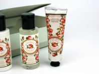 Darčekové balenie kozmetiky Ruža - telové mlieko 50ml, sprchový gél 50ml, krém na ruky 30ml