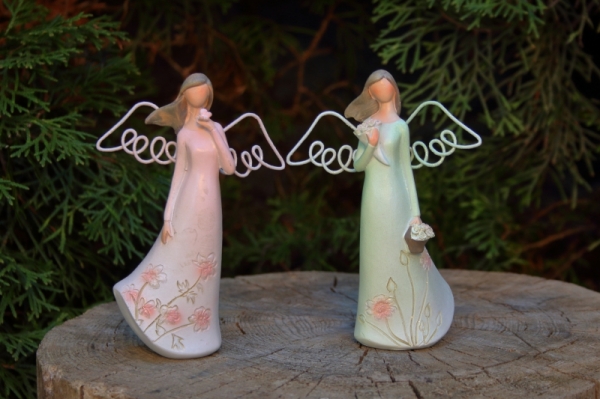 Dekorácia anjel s kvetinami 9×13×4,5cm