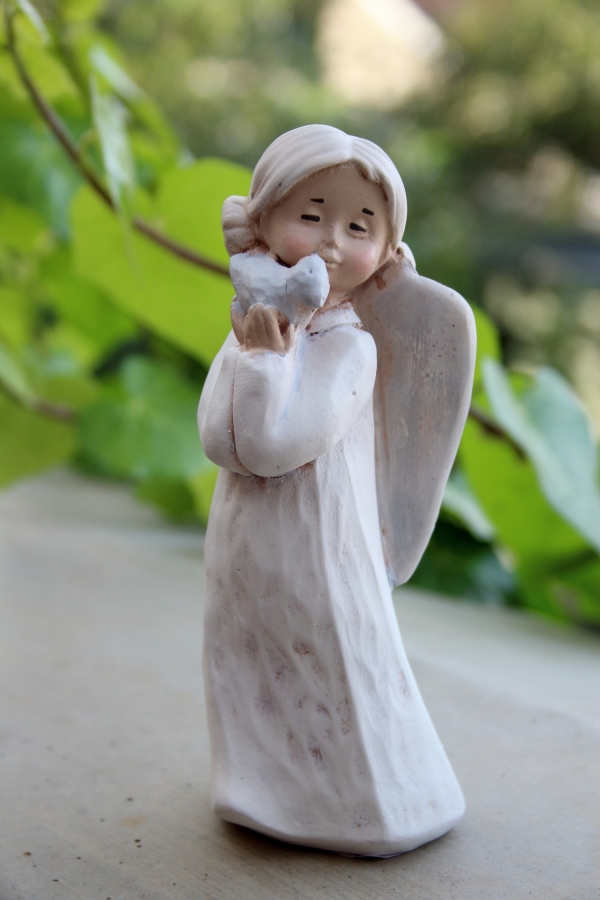 Dekorácia anjel s vtáčikom 15cm