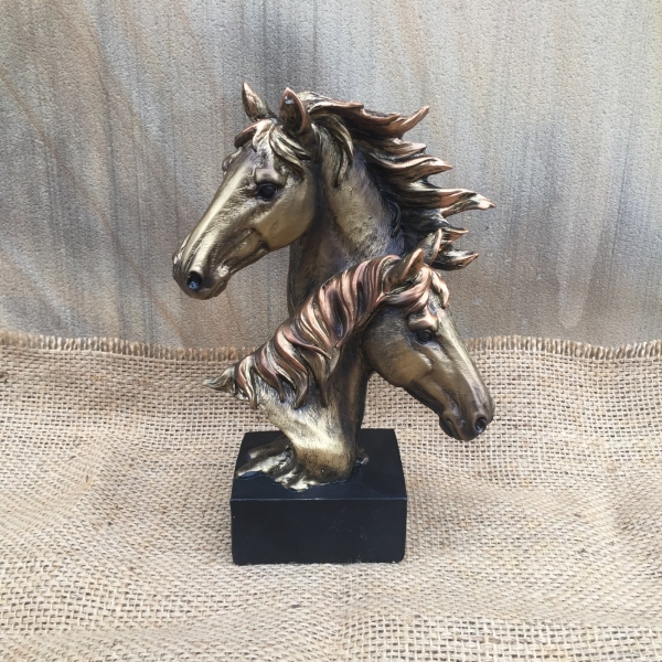 Dekorácia do bytu busta koňa 23cm