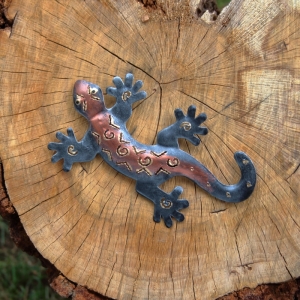 Dekorácia do bytu jašterica plech, 15cm