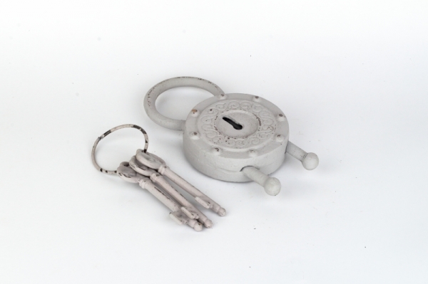 Dekorácie do chalupy liatinový zámok biely