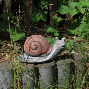 Dekorácia do záhrady šnek 1,5kg