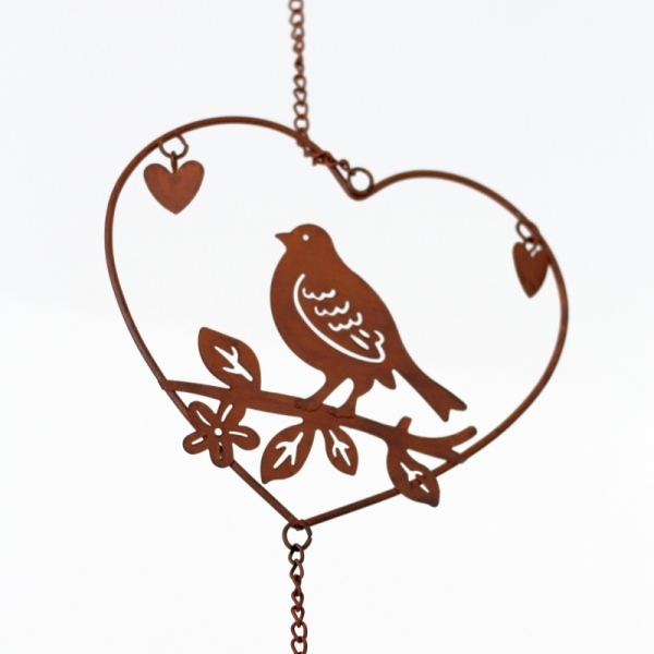 Dekorácie do záhrady záves s vtáčikom 82cm srdca